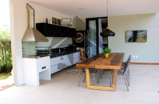 Imagem Casa com 7 Quartos à Venda, 362 m² em Guarajuba - Camaçari Imagem Casa com 7 Quartos à Venda, 362 m² em Guarajuba - Camaçari