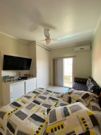 Imagem Casa com 4 Quartos à Venda, em Flórida - Praia Grande Imagem Casa com 4 Quartos à Venda, em Flórida - Praia Grande