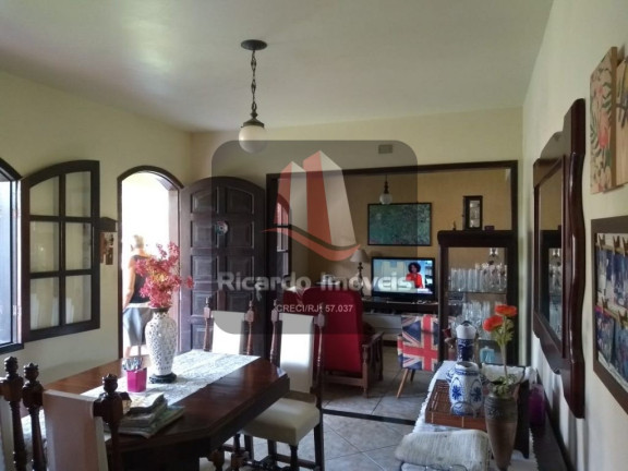 Imagem Imóvel com 4 Quartos à Venda, 475 m² em Peró - Cabo Frio