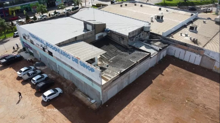 Imagem Galpão à Venda, 1.300 m² em Centro - Sinop Imagem Galpão à Venda, 1.300 m² em Centro - Sinop