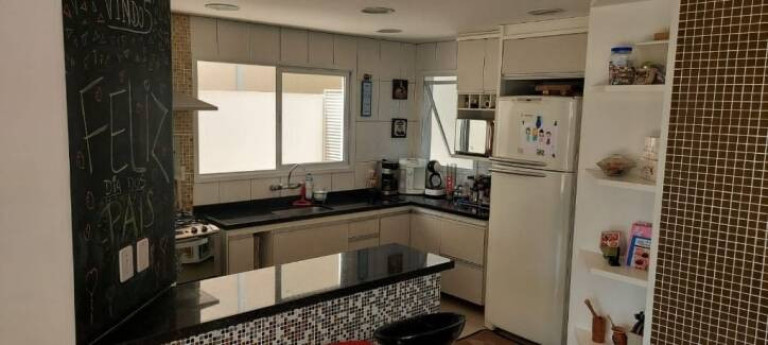 Imagem Casa com 3 Quartos à Venda, 200 m² em Piracangaguá - Taubaté Imagem Casa com 3 Quartos à Venda, 200 m² em Piracangaguá - Taubaté