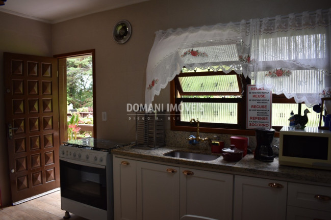 Imagem Casa com 4 Quartos à Venda, 121 m² em Região Do Vale Encantado - Campos Do Jordão