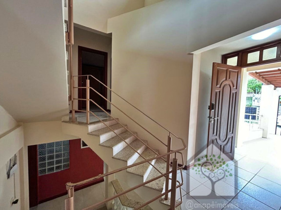 Imagem Casa com 4 Quartos à Venda, 396 m² em Itacorubi - Florianópolis Imagem Casa com 4 Quartos à Venda, 396 m² em Itacorubi - Florianópolis