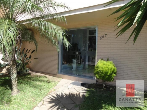 Casa com 4 Quartos à Venda,  em Centro - Esteio