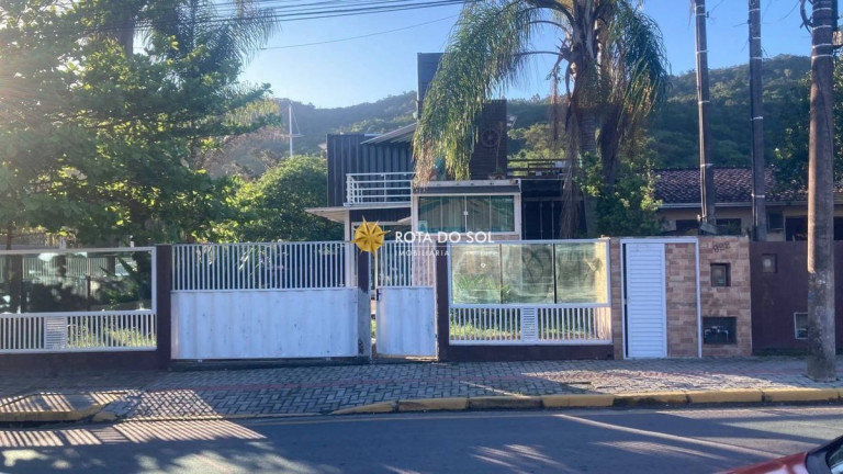 Terreno à Venda, 791 m² em Bombas - Bombinhas