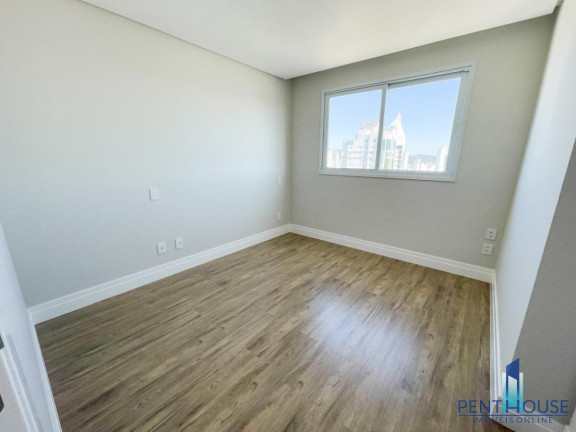 Imagem Apartamento com 4 Quartos à Venda, 140 m² em Centro - Balneário Camboriú