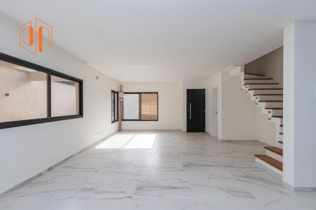 Imagem Sobrado com 3 Quartos à Venda, 145 m² em Uberaba - Curitiba