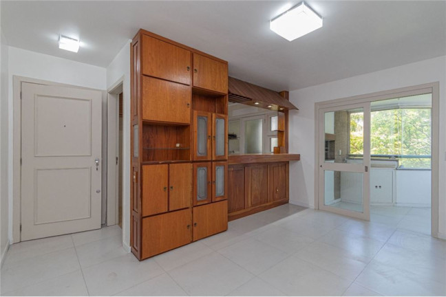 Imagem Apartamento com 2 Quartos à Venda, 66 m² em Cavalhada - Porto Alegre