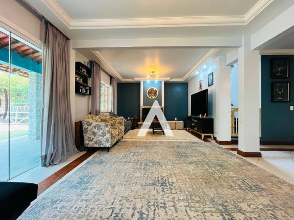 Imagem Casa com 5 Quartos à Venda, 305 m² em Albuquerque - Teresópolis