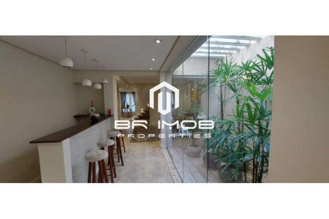 Imagem Casa com 4 Quartos à Venda, 300 m² em Cambuci - São Paulo Imagem Casa com 4 Quartos à Venda, 300 m² em Cambuci - São Paulo