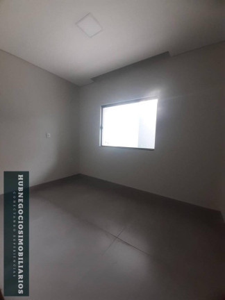 Imagem Casa com 4 Quartos à Venda, 240 m² Imagem Casa com 4 Quartos à Venda, 240 m²