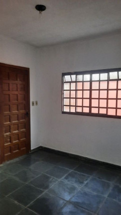 Imagem Sobrado com 4 Quartos à Venda, 236 m² em Jardim Ubatuba - Ubatuba Imagem Sobrado com 4 Quartos à Venda, 236 m² em Jardim Ubatuba - Ubatuba