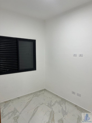 Imagem Imóvel com 2 Quartos à Venda, 48 m² em Maracanã - Praia Grande Imagem Imóvel com 2 Quartos à Venda, 48 m² em Maracanã - Praia Grande