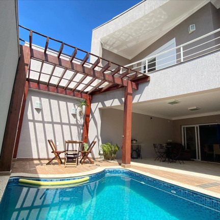 Casa de Condomínio com 4 Quartos à Venda,  em Limeira