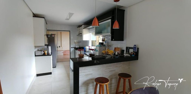 Imagem Casa de Condomínio com 3 Quartos à Venda, 210 m² em Sítio De Recreio Ipê - Goiânia