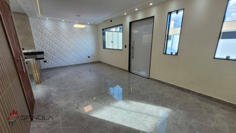 Imagem Casa com 3 Quartos à Venda, 110 m² em Maracanã - Praia Grande Imagem Casa com 3 Quartos à Venda, 110 m² em Maracanã - Praia Grande