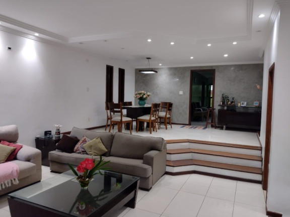 Imagem Casa com 5 Quartos à Venda, 350 m² em Jardim Vinte E Cinco De Agosto - Duque De Caxias Imagem Casa com 5 Quartos à Venda, 350 m² em Jardim Vinte E Cinco De Agosto - Duque De Caxias