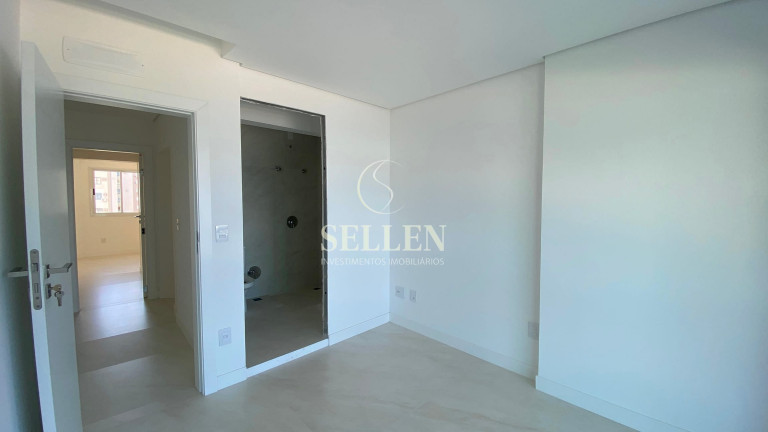 Imagem Apartamento com 3 Quartos à Venda, 145 m² em Centro - Balneário Camboriú Imagem Apartamento com 3 Quartos à Venda, 145 m² em Centro - Balneário Camboriú