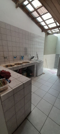 Imagem Casa com 4 Quartos à Venda, 416 m² em Centro - Lauro De Freitas Imagem Casa com 4 Quartos à Venda, 416 m² em Centro - Lauro De Freitas