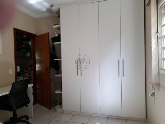 Imagem Casa com 3 Quartos à Venda, 300 m² em Riacho Fundo I - Brasília