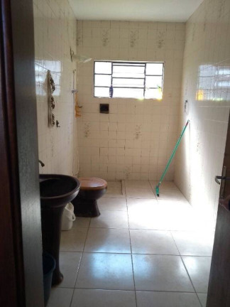 Imagem Casa com 3 Quartos à Venda, 200 m² em Vila São José - Taubaté Imagem Casa com 3 Quartos à Venda, 200 m² em Vila São José - Taubaté