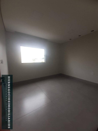 Imagem Casa com 4 Quartos à Venda, 240 m² Imagem Casa com 4 Quartos à Venda, 240 m²