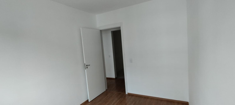 Imagem Imóvel com 2 Quartos à Venda, 45 m² em Cascata Do Imbuí - Teresópolis