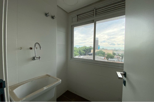 Imagem Apartamento com 3 Quartos à Venda, 76 m² em São João - Porto Alegre