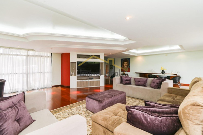 Imagem Casa com 6 Quartos à Venda, 684 m² em Santo Inácio - Curitiba Imagem Casa com 6 Quartos à Venda, 684 m² em Santo Inácio - Curitiba