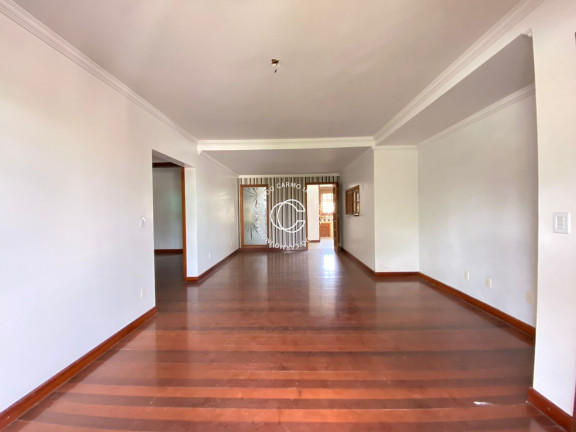 Imagem Casa com 4 Quartos à Venda, 478 m² em Camobi - Santa Maria Imagem Casa com 4 Quartos à Venda, 478 m² em Camobi - Santa Maria