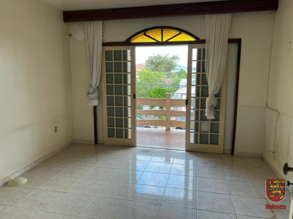 Imagem Casa com 4 Quartos à Venda, 280 m² em Balneário - Florianópolis