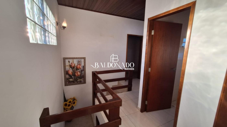 Imagem Imóvel com 4 Quartos à Venda, 272 m² em Centro - Extrema Imagem Imóvel com 4 Quartos à Venda, 272 m² em Centro - Extrema