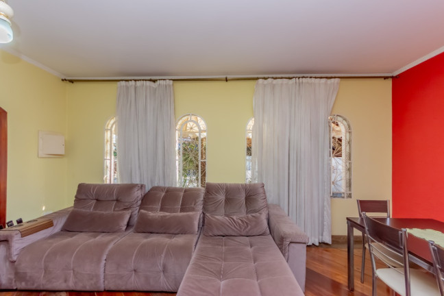 Imagem Casa com 3 Quartos à Venda, 241 m² em Vila Guilhermina - São Paulo