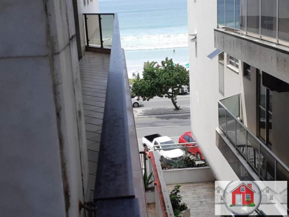 Apartamento com 4 Quartos à Venda, 196 m² em Cabo Frio