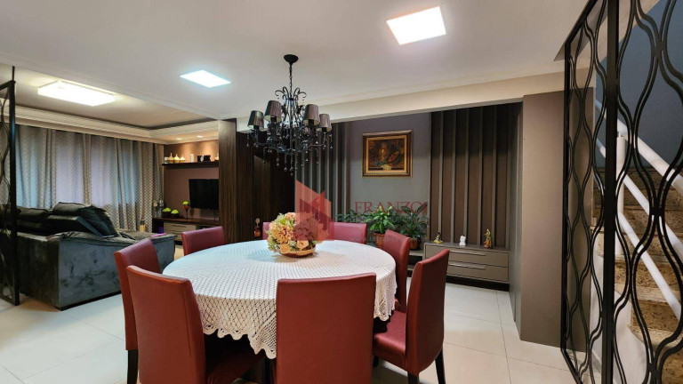 Casa com 4 Quartos à Venda, 204 m² em Dom Bosco - Itajaí