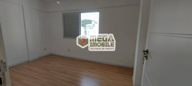 Imagem Apartamento com 3 Quartos à Venda, 70 m² em Centro - Florianópolis Imagem Apartamento com 3 Quartos à Venda, 70 m² em Centro - Florianópolis