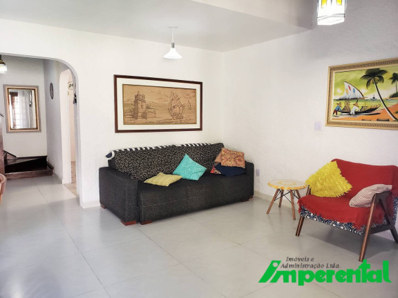 Imagem Casa com 5 Quartos à Venda, 257 m² em Canto Do Forte - Praia Grande Imagem Casa com 5 Quartos à Venda, 257 m² em Canto Do Forte - Praia Grande