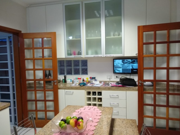 Imagem Sobrado com 3 Quartos à Venda, 220 m² em Jardim Maria Augusta - Taubaté Imagem Sobrado com 3 Quartos à Venda, 220 m² em Jardim Maria Augusta - Taubaté