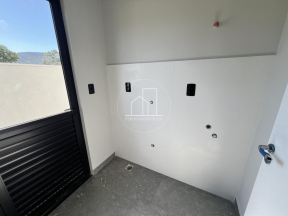 Imagem Casa com 2 Quartos à Venda, 199 m² em São João Do Rio Vermelho - Florianópolis Imagem Casa com 2 Quartos à Venda, 199 m² em São João Do Rio Vermelho - Florianópolis