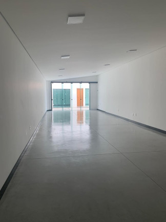 Casa de Vila com 2 Quartos para Alugar, 150 m² em Centro - Pindamonhangaba