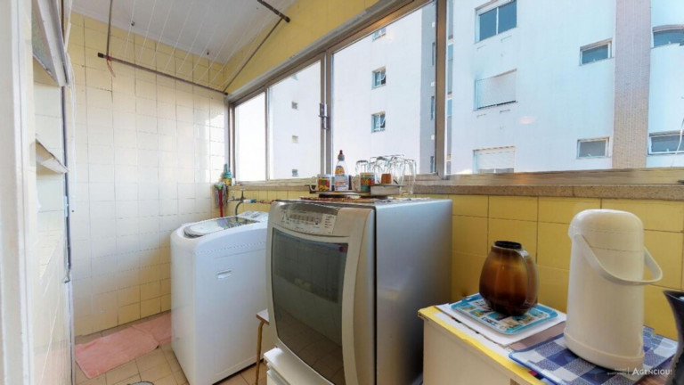 Imagem Imóvel com 3 Quartos à Venda, 185 m² em Passo Da Areia - Porto Alegre Imagem Imóvel com 3 Quartos à Venda, 185 m² em Passo Da Areia - Porto Alegre