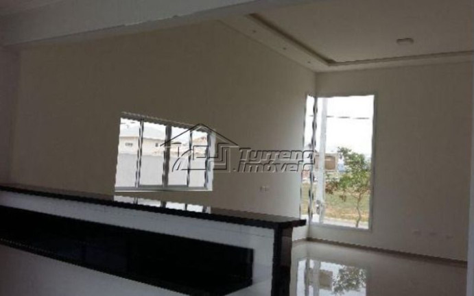 Imagem Casa de Condomínio com 3 Quartos à Venda, 143 m² em Bairro Do Grama - Caçapava
