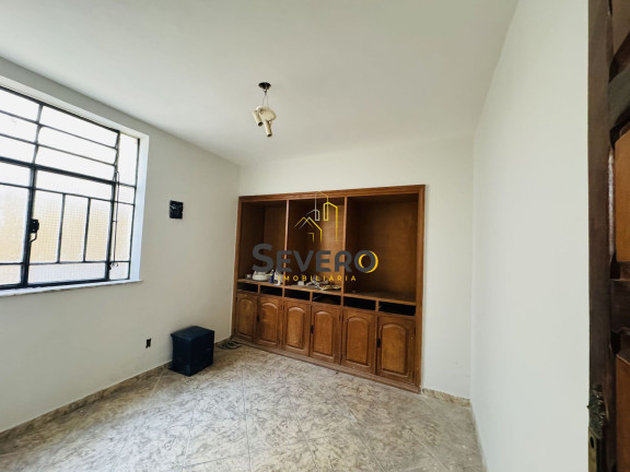 Imagem Casa com 4 Quartos à Venda, em Centro - São Gonçalo Imagem Casa com 4 Quartos à Venda, em Centro - São Gonçalo