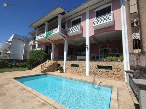 Casa com 4 Quartos à Venda, 536 m² em Centro - Florianópolis