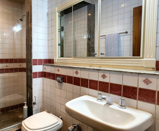 Imagem Imóvel com 3 Quartos à Venda, em Cristal - Porto Alegre Imagem Imóvel com 3 Quartos à Venda, em Cristal - Porto Alegre