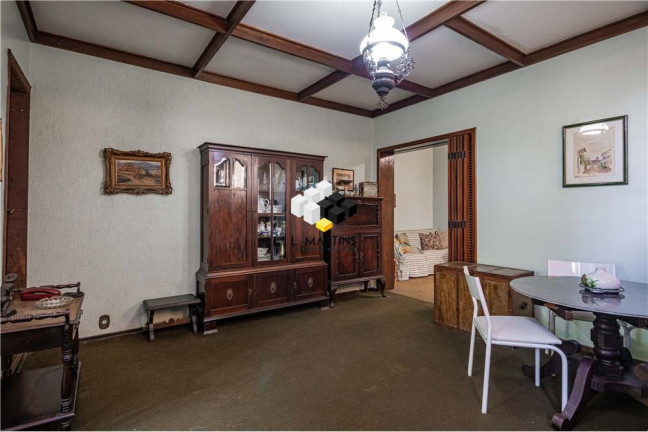 Imagem Casa com 5 Quartos à Venda, 400 m² em Petrópolis - Porto Alegre Imagem Casa com 5 Quartos à Venda, 400 m² em Petrópolis - Porto Alegre