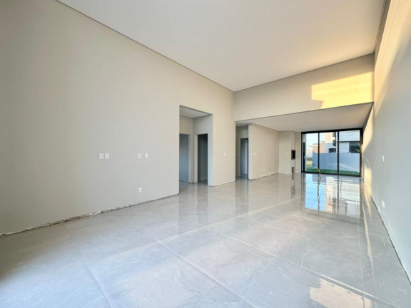 Imagem Casa com 4 Quartos à Venda, 250 m² em -- - Xangri-la Imagem Casa com 4 Quartos à Venda, 250 m² em -- - Xangri-la