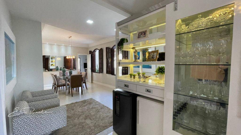 Imagem Casa com 3 Quartos à Venda, 400 m² em Itapuã - Vila Velha