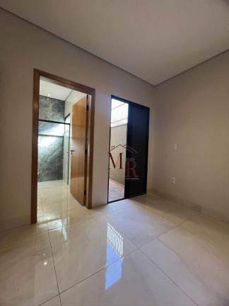 Imagem Casa com 3 Quartos à Venda, 222 m² em San Remo - Votuporanga