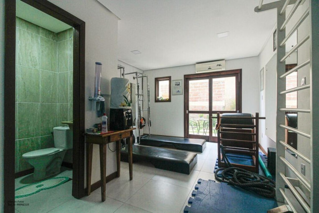 Imagem Casa com 3 Quartos à Venda, 200 m² em Hípica - Porto Alegre